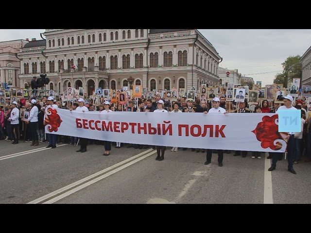 «Бессмертный полк» в Казани: 120 тысяч «солдат» с портретами фронтовиков