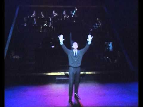 Mama's Memories! Nigel Planer Sings "Mr Cellophane"