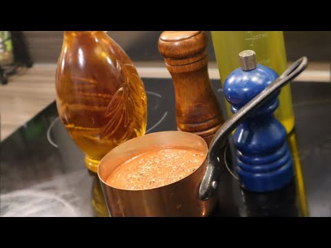 Quick tomato sauce in under FIVE minutes!