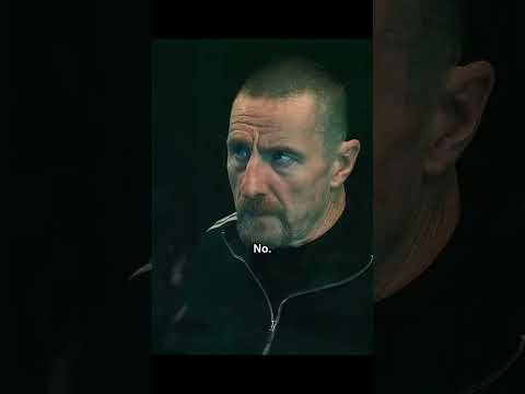 Tom Hardy is absolutely amazing in this show