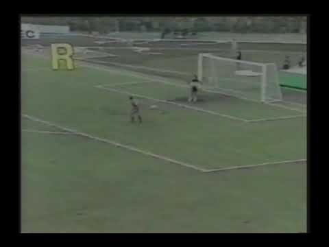 ECC 1981-82. Quarter-finals. FC Universitatea Craiova - Bayern München. Highlights.