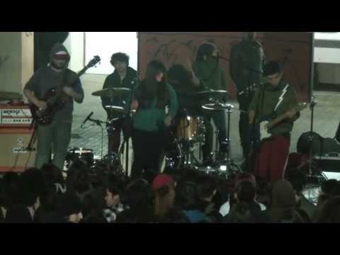 La Reina Morsa - Fiesta Pequeña (Tocata Dario Salas En Toma / 10.07.2013)