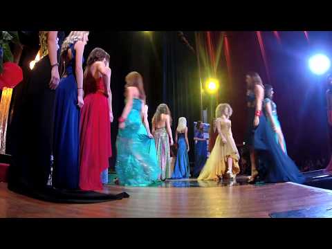 Patrizia Concari sfilata in abiti da sposa MISS & MISTER TALENT SHOW Teatro Alberti Desenzano 2