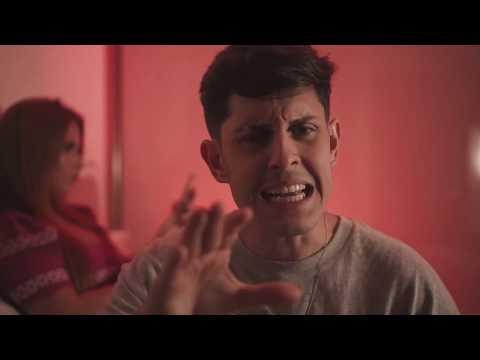 RAPHA MELLO - DESAPAIXONAR (CLIPE OFICIAL)