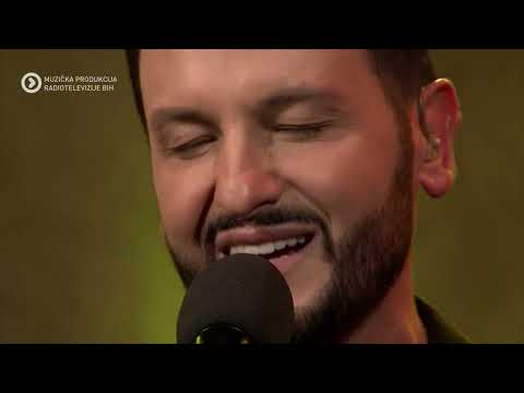 Corner  - muzički klub BHRT - Neno Murić