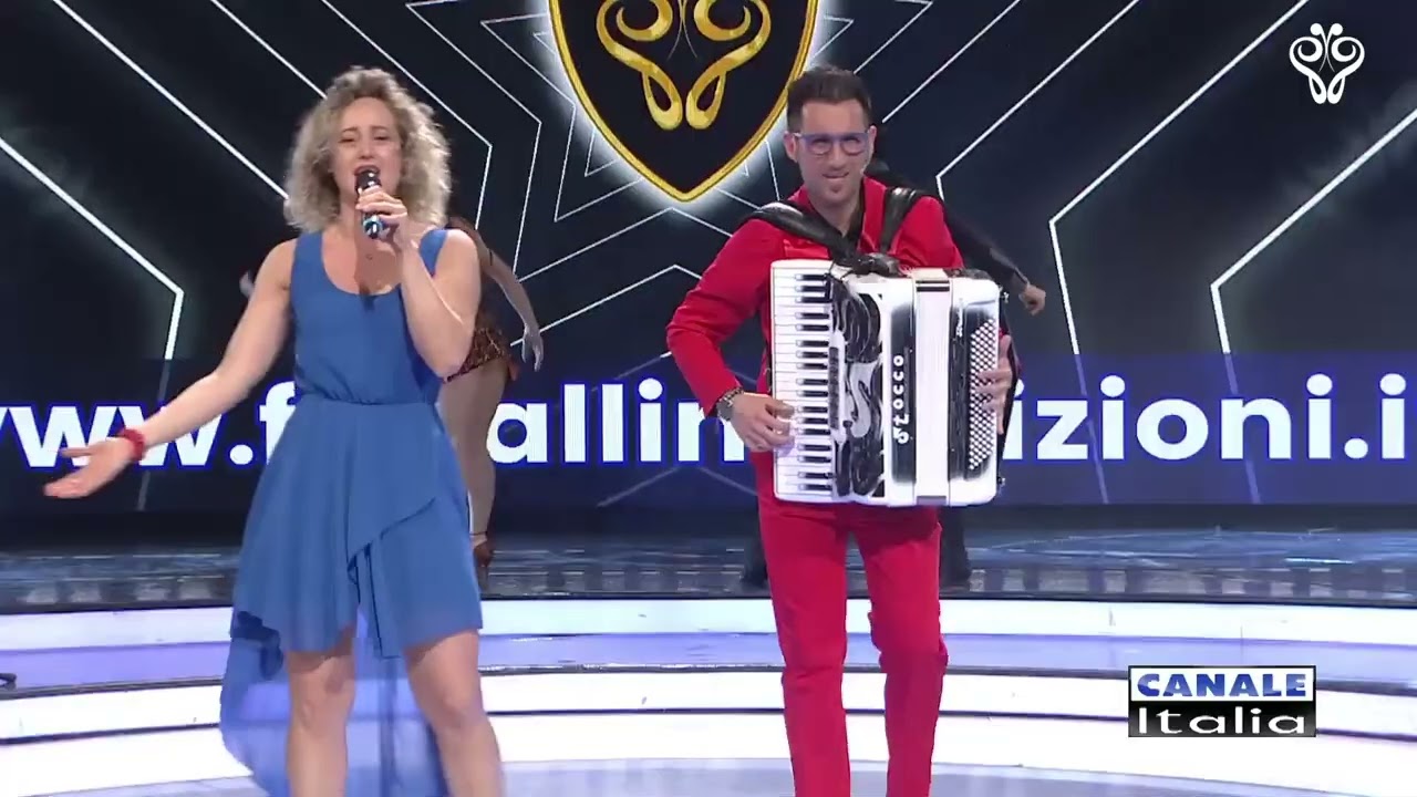Veila & Giuseppe Spinelli - LA MIA POESIA (cumbia) Canale Italia SPECIALE FARFALLINA in TV