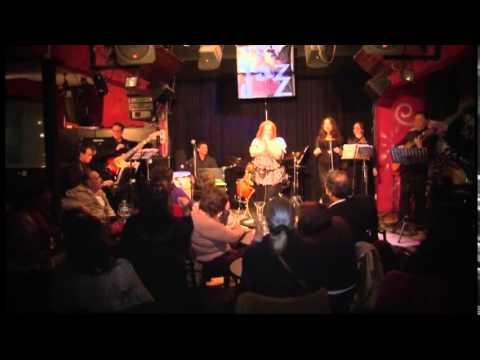 Maria del Rocio en Dueña de Mi - Morena la flor de Lima