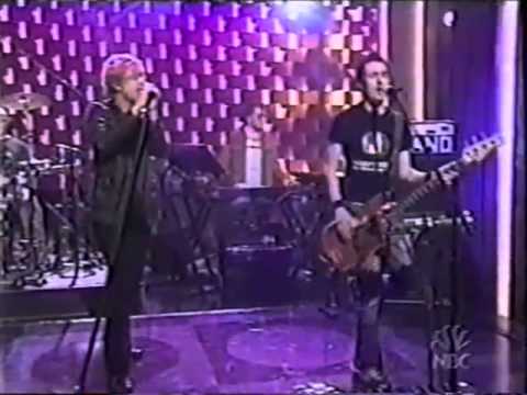 Rubyhorse perform "Sparkle" on "Late Night with Conan O'Brien"