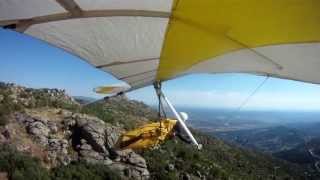 preview picture of video 'Ala delta - Vuelo en Pedro Bernardo - Hang Gliding'