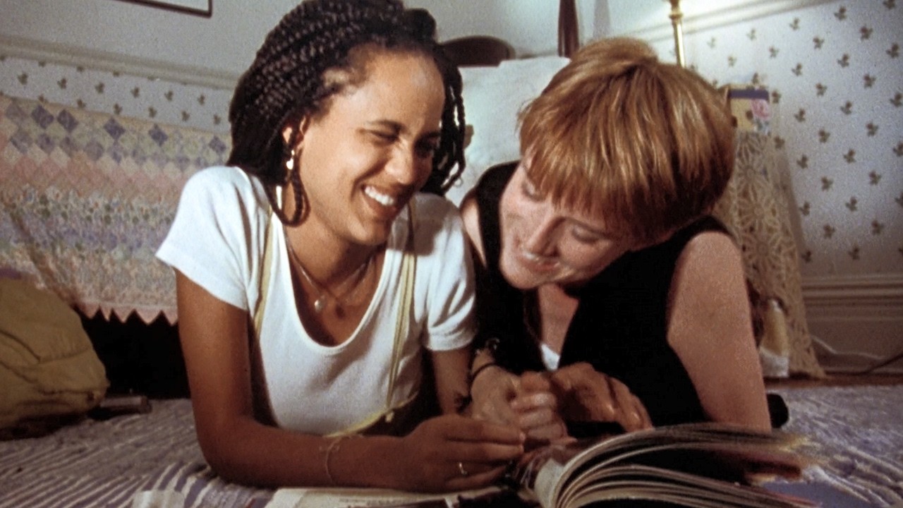 Miniature de la vidéo The Incredibly True Adventure of 2 Girls in Love (1995) TRAILER [HD 1080p] du film The Incredibly True Adventure of Two Girls in Love