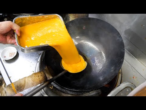 Hiroshima）Arroz frito con huevo - Habilidades de wok en Japón