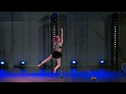 Laura Modzelewska - Pole Dance Show 2022 - Junior 15-17 Debut