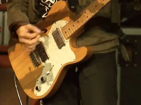 THE OKTAVES - Gone Gone Gone (Live on Sun Broadband Quest 2013)