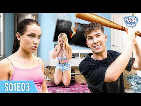 ZDEMOLOWAŁ JEJ POKÓJ