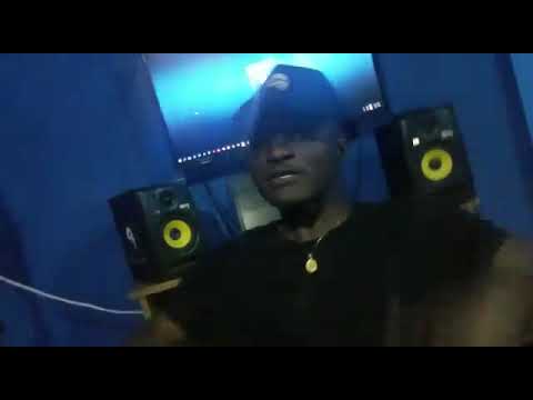 Cy Geezy on Friday bars 5