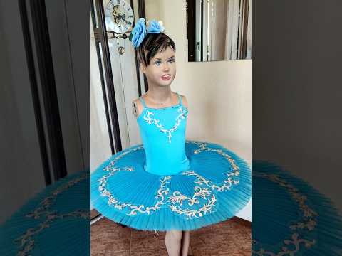 Young Ballerina with decor T 0005B - video 2