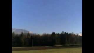 preview picture of video 'Alain's airplane flight #2 near Villeneuve / Switzerland'