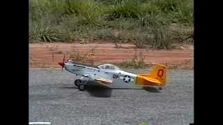 preview picture of video 'Primeiro Voo do P-51 em Brumadinho'