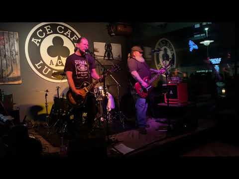 Nitrogods - Lipsynch Stars (8.2.19 Ace Cafe Luzern)