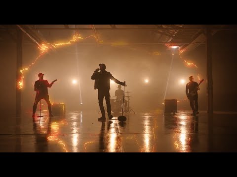 BUY THAT GIRL A BEER - Casey Barnes (Official Music Video)