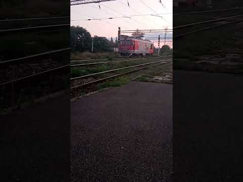 Mini activitate feroviara in gara Ploiesti Sud