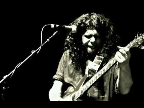 Ami akasher kache jante chai by James