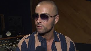 Joey Lawrence Confirms Throwback Photo Shoot with Mayim Bialik, Says &#39;Blossom&#39; Reboot Is &#39;Possible&#39;