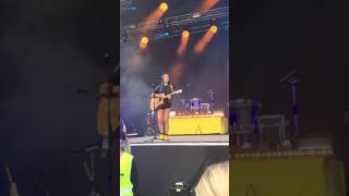 Sanni-Jos mä oon oikee