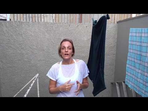 Como pendurar a roupa no varal.