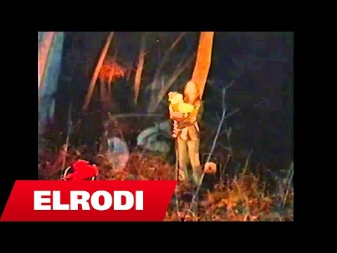 Greta Berati - Mos e ler femijen jetim (Official Video HD)