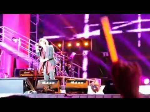 20120930 Shin Hye Sung 생각해봐요 W-Bank Music Festival [Fancam]