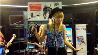 PLASTISCINES - Another Kiss (10/11/2009 - Showcase à la Fnac des Champs-Elysées, Paris)