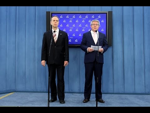 Rubel na kolanach, spadek cen ropy – wybór dla Rosji: reset albo nowe sankcje gospodarcze