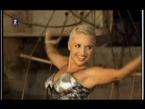 Maja Nikolić - Uzmi me (TV Performance) 1999.