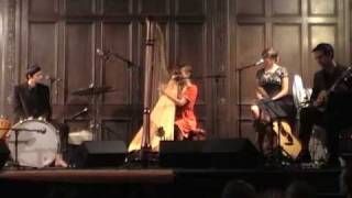 Joanna Newsom - Monkey & Bear (11.16.06)