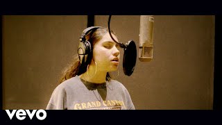 Download lagu Alessia Cara - Here (Live Off The Floor) mp3