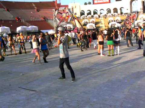 EDC 2009 Part 4 Kinetic Field (TechnoholiC) ayoo