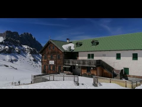 Rifugio Genova da Malga Zannes - Val di Funes - Aprile 2022
