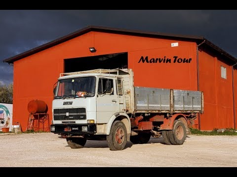 Here's an old medium-sized truck still in operation.... Fiat 130 NC... tour of Viterbo