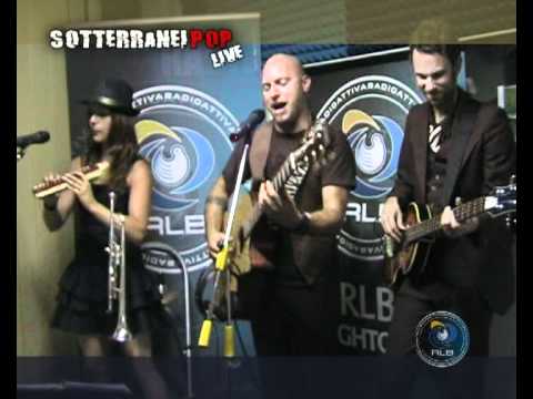 Marco Calliari live a Sotterranei Pop - CHE LA VITA.mpg