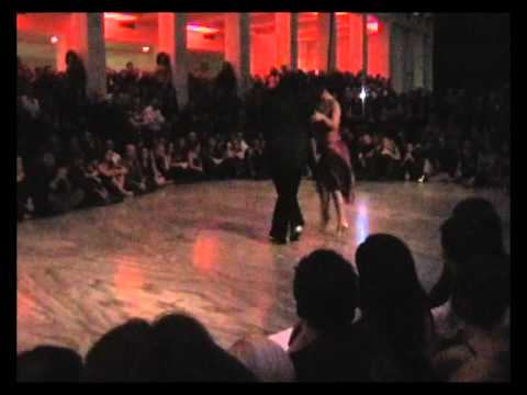  Juana Sepulveda  and  Mariano Frumboli  are  dancing  to  the  milonga  "  Arrabalera  "