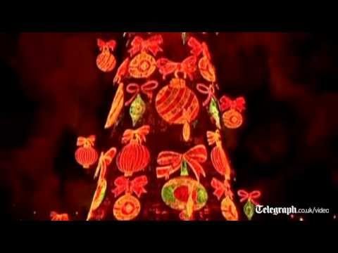 Cel mai inalt brad plutitor din lume a fost inaugurat la Rio de Janeiro