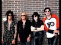 Motley Crue-She needs Rock n Roll.wmv 