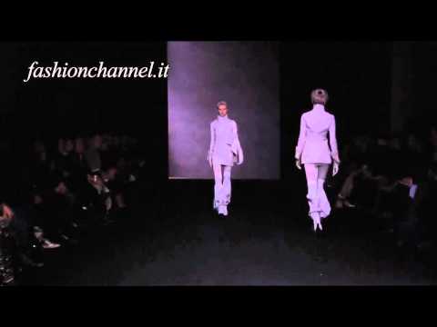 "Rick Owens" Autumn Winter 2009 2010 Paris HD 2 of 2 pret a porter woman by FashionChannel