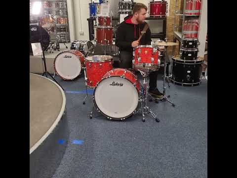 LUDWIG CLASSIC MAPLE 22" DRUM KIT, MOD ORANGE