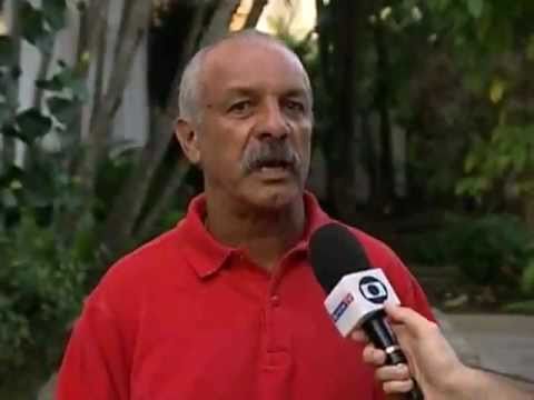 Comentaristas analisam a má fase de Ronaldinho Gaúcho nos campos - 21/06/2011