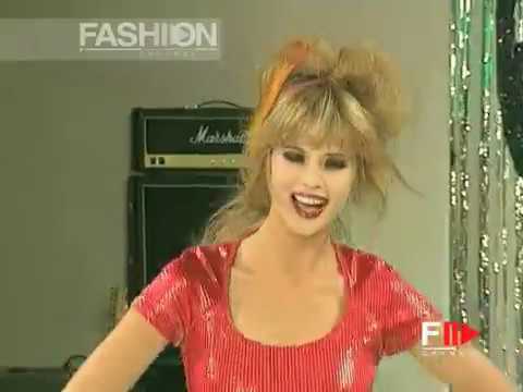 "Betsey Johnson" Spring Summer 1995 New York 4 of 4 pret a porter woman by FashionChannel