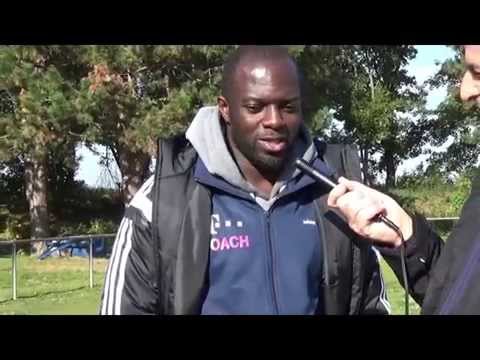 Coach Hans Sarpei - zu Gast bei Sportfreunde Düren II