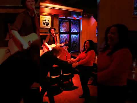 download lagu mp3 mp4 Mikkel Thomas, download lagu Mikkel Thomas gratis, unduh video klip Mikkel Thomas