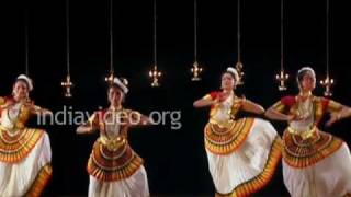 Mohiniyattam by the ever graceful Sunanda Nair